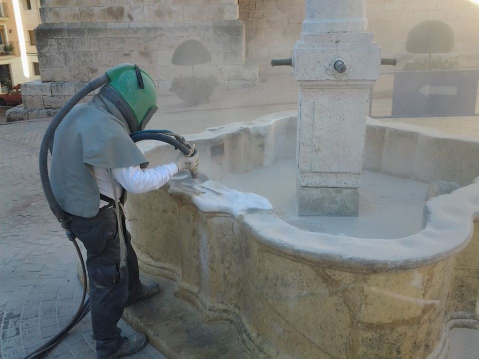 Arenado de fuente en Biar