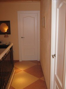 Lacados barnizados Interior vivienda blanco despues