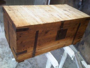 Lacados y Barnizados Mantenimiento Baul Antes