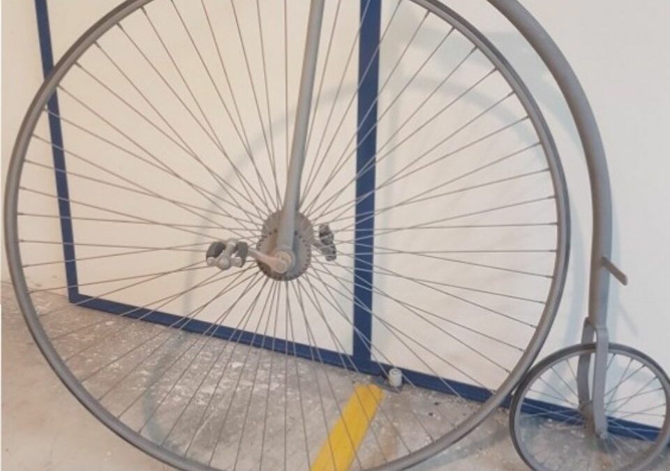 Arenado de bicicleta para su restauración