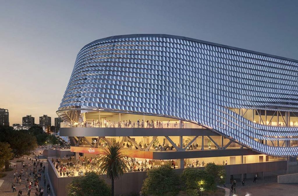 Limpieza con drones fachada del Estadio Roig Arena de Valencia